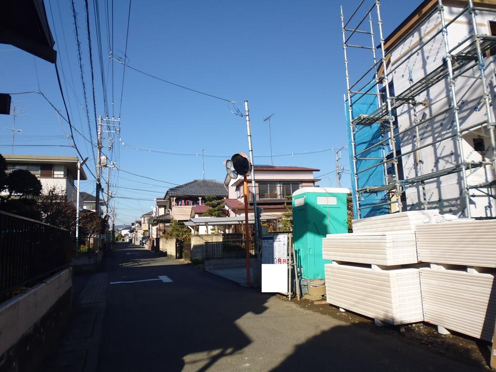 Local photos, including front road. Local (12 May 2013) Shooting