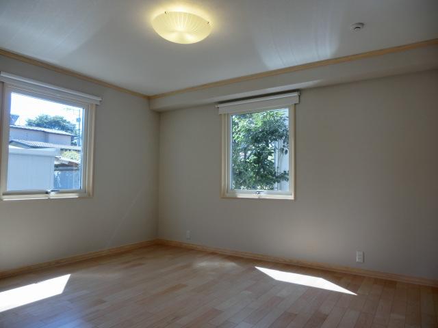 Non-living room. Room (August 2013) Shooting