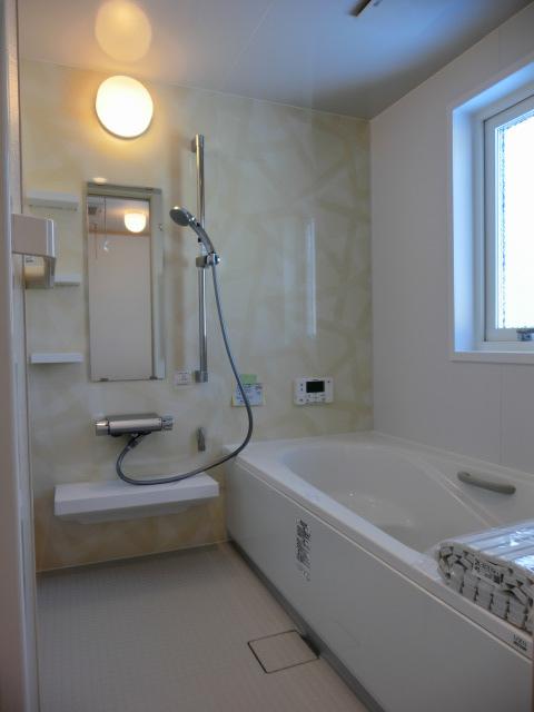 Bathroom. Room (August 2013) Shooting