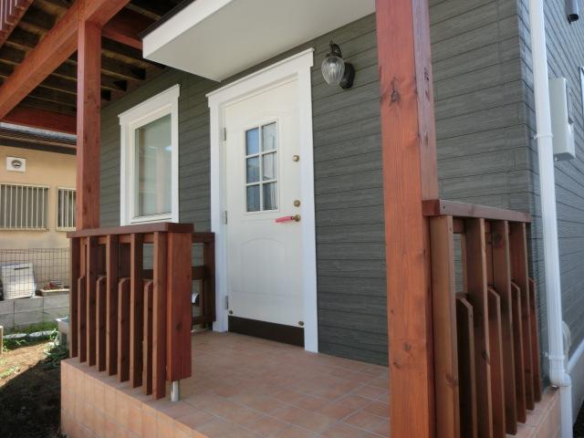 Entrance. Local (August 2013) Shooting