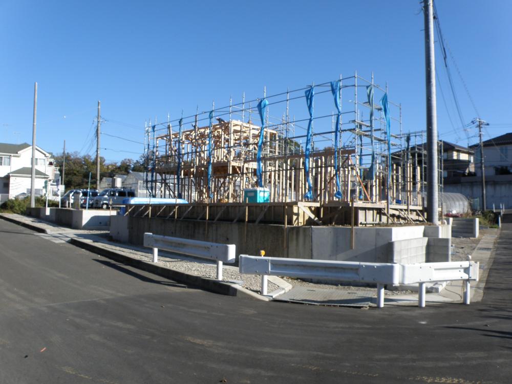 Local appearance photo. Local (11 May 2013) Shooting