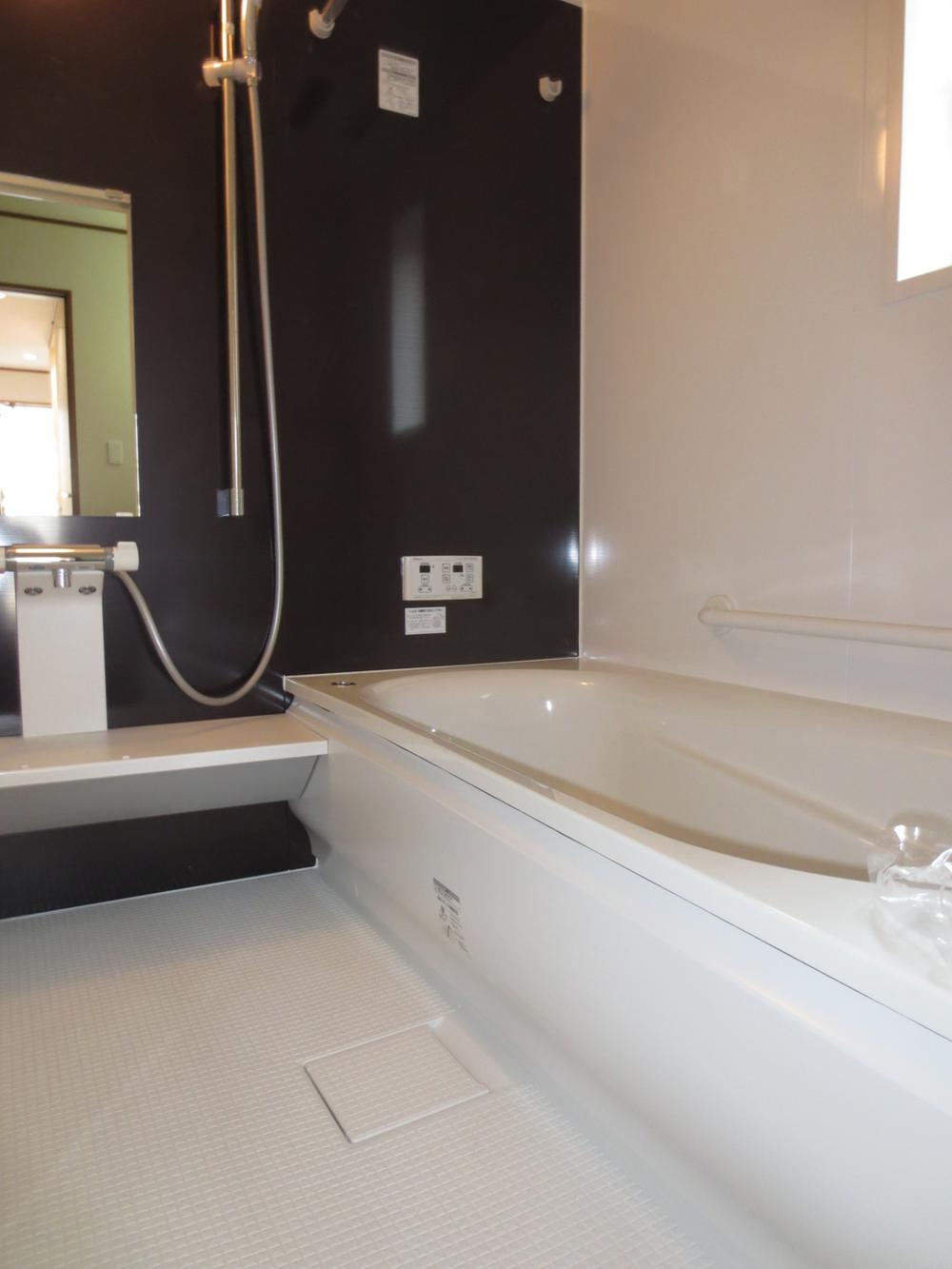 Same specifications photo (bathroom). Example of construction