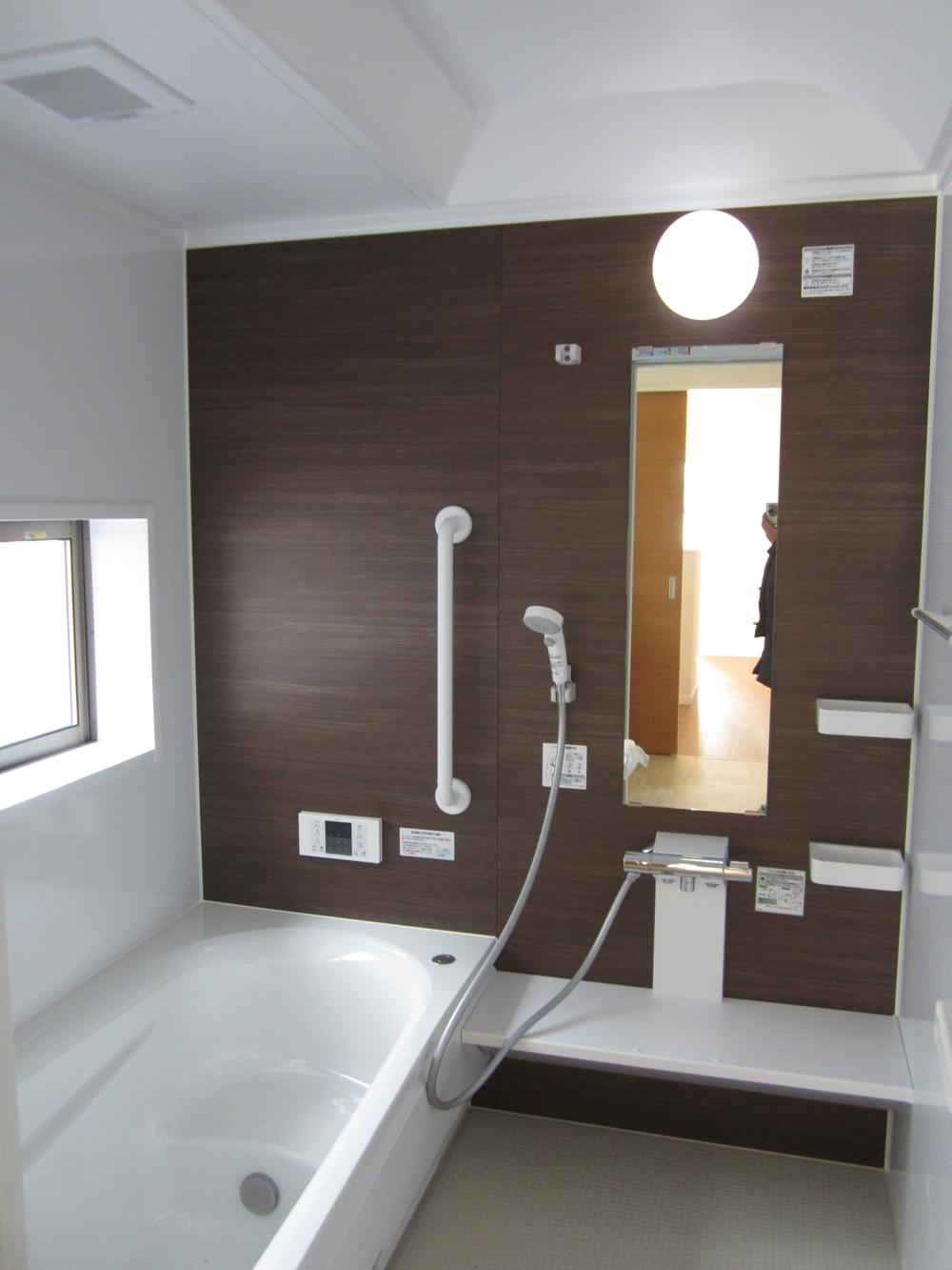 Bathroom. Local (12 May 2013) Shooting Cleaning if there is a window is also useful.