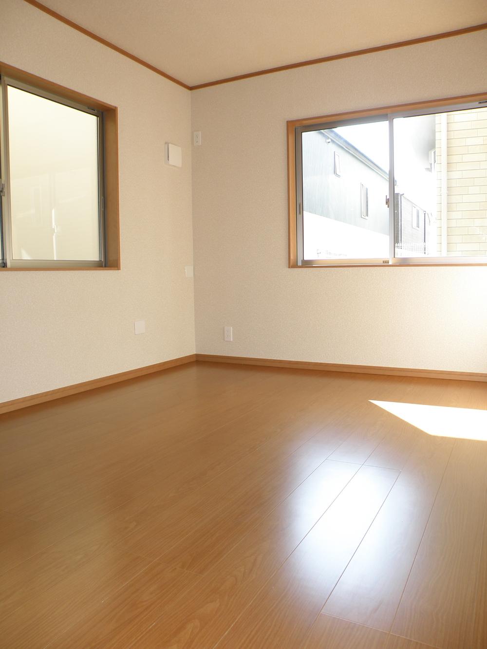 Non-living room. Indoor (11 May 2013) Shooting