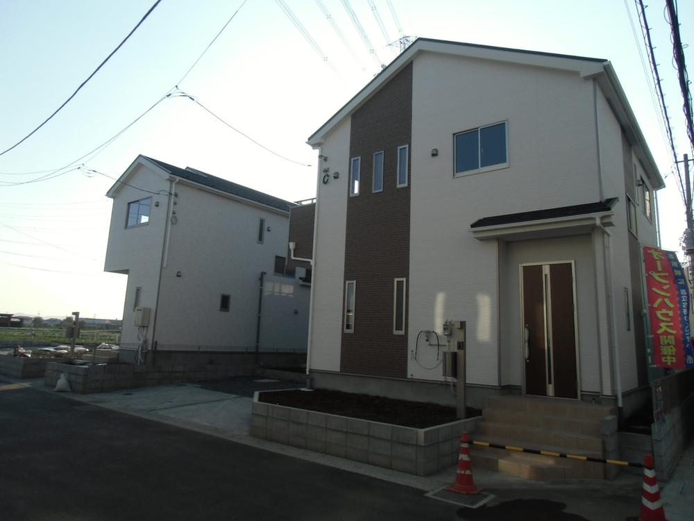 Local appearance photo. Local (11 May 2013) Shooting