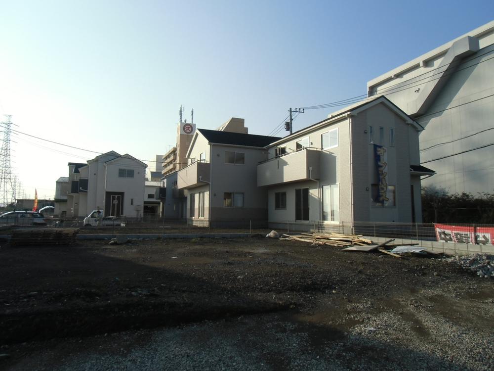 Local appearance photo. Local (11 May 2013) Shooting