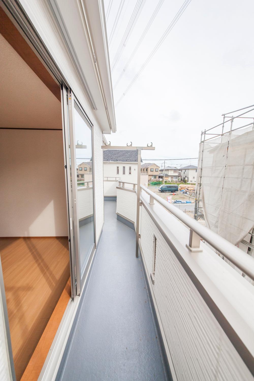 Balcony. South balcony ☆