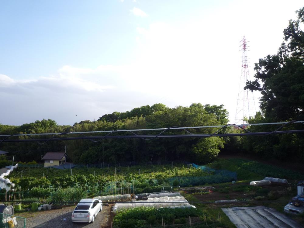 View photos from the dwelling unit. View from local (May 2013) Shooting