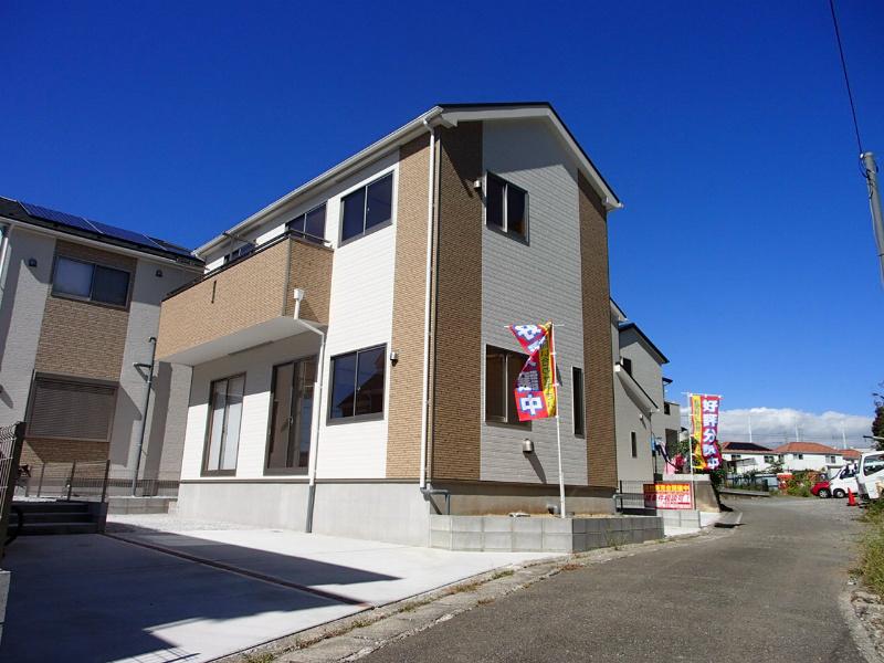 Same specifications photos (appearance)