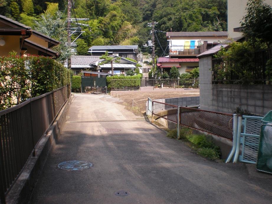 Local photos, including front road. Local (September 2013) Shooting