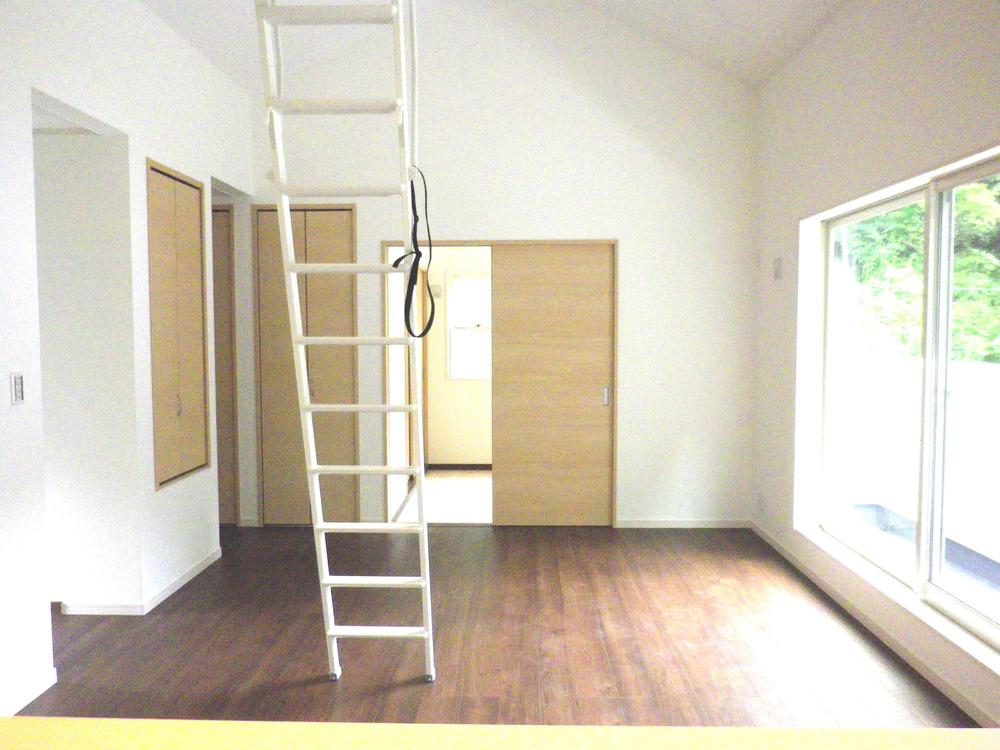 Living. Local (July 2013) Shooting