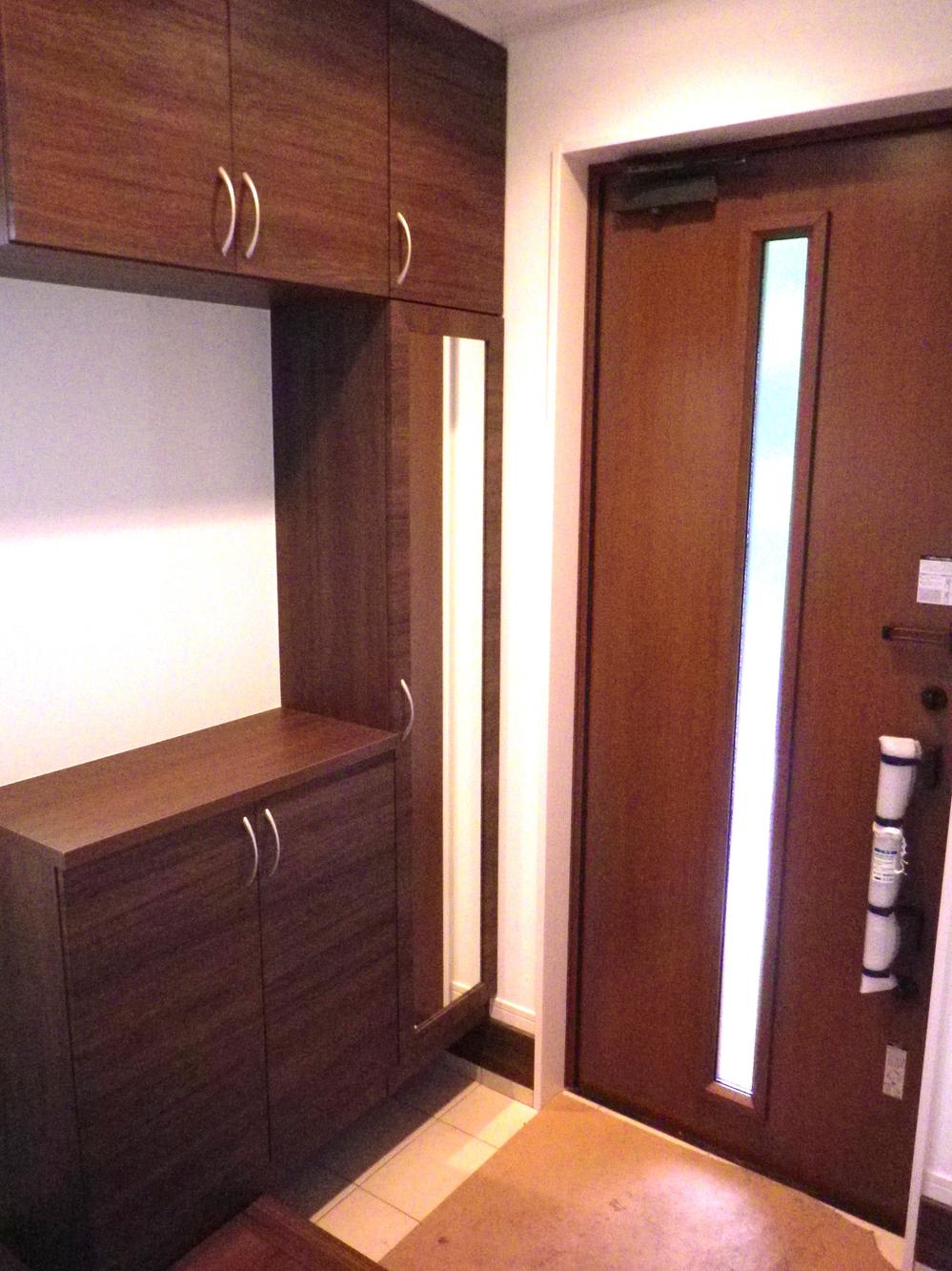 Entrance. Local (July 2013) Shooting