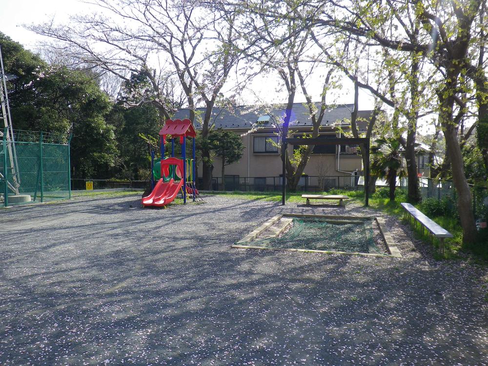 Other. Near Yamayuri children amusement (April 2013) Shooting