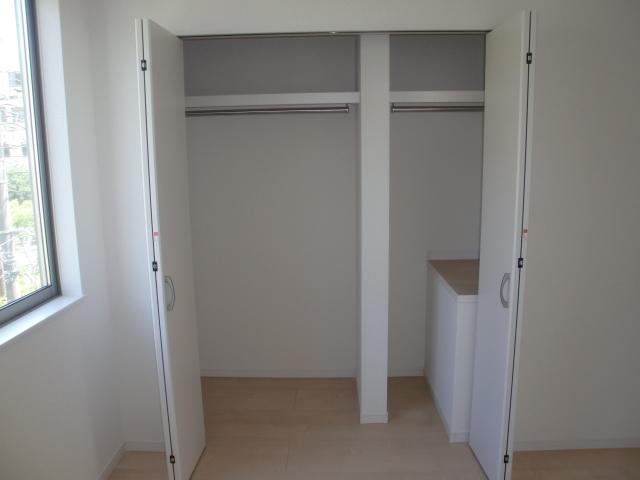 Receipt. Room (May 2013) Shooting