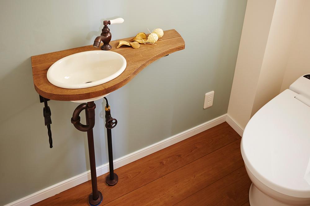 Model house photo. On the first floor toilet, With cute hand-wash bowl