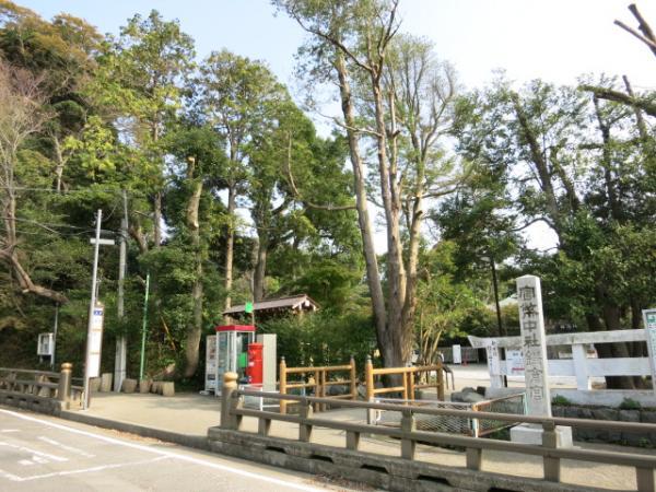 Streets around. 800m Miya Oto bus stop to the periphery of the city skyline