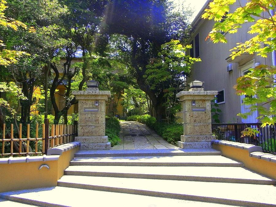 Local appearance photo. It is magnificent Mongamae.