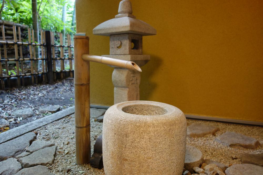 Local appearance photo. Atmosphere plenty of courtyard.