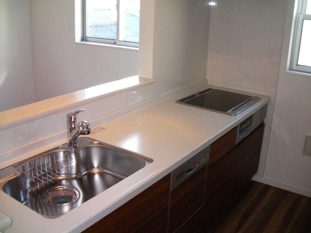 Same specifications photo (kitchen)