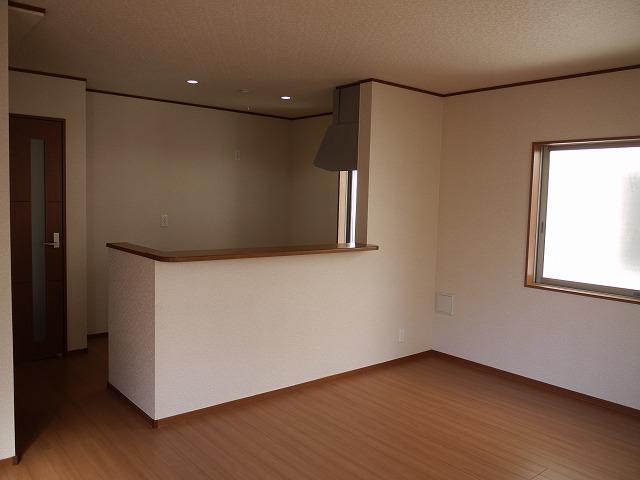 Same specifications photos (living)