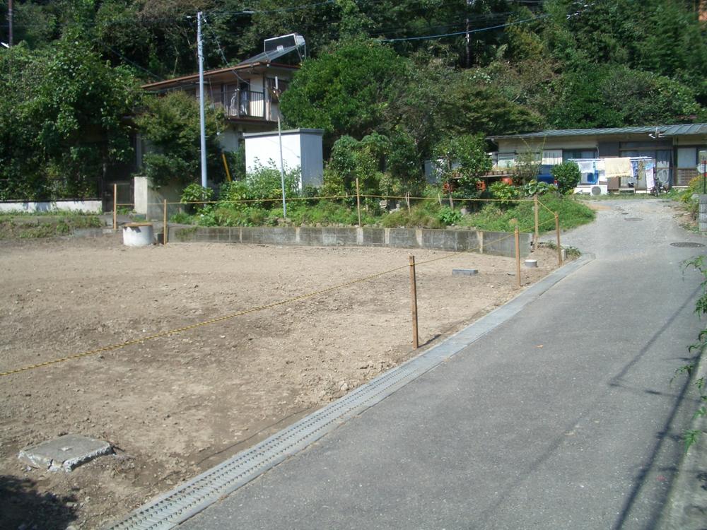 Local photos, including front road. Local (September 2013) Shooting