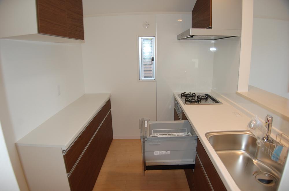 Kitchen. (December 2013) Shooting