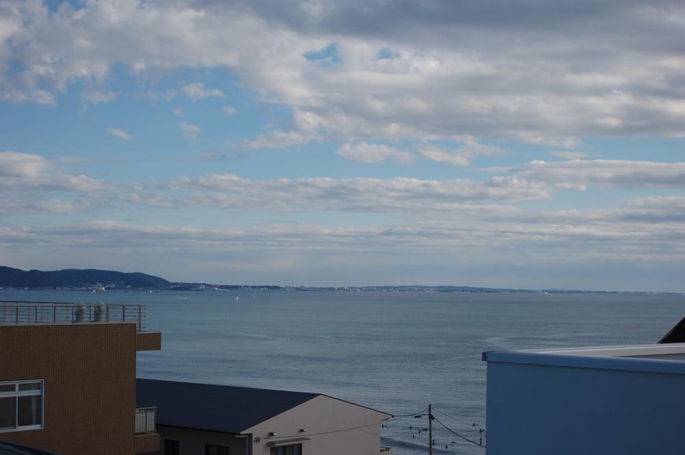 View photos from the dwelling unit. (December 2013) Shooting