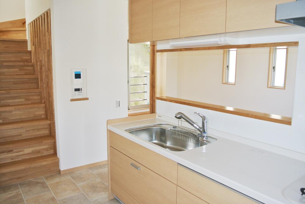 Kitchen. Indoor (10 May 2013) Shooting