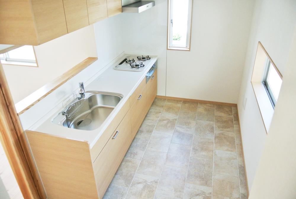 Kitchen. Indoor (10 May 2013) Shooting