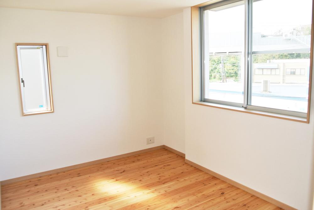 Non-living room. Indoor (10 May 2013) Shooting