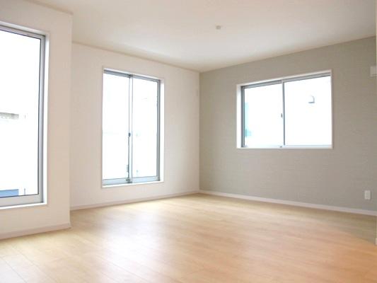 Living. Indoor (11 May 2013) Shooting