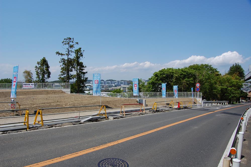 Local photos, including front road. Local (August 2013) Shooting