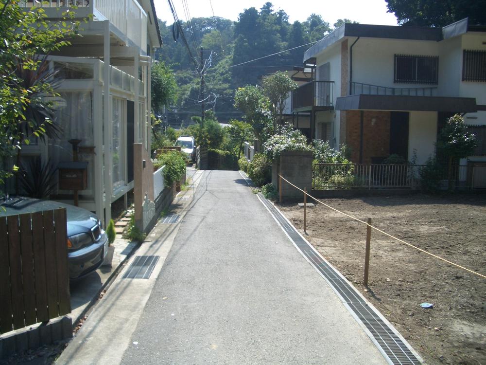 Local photos, including front road. Local (September 2013) Shooting