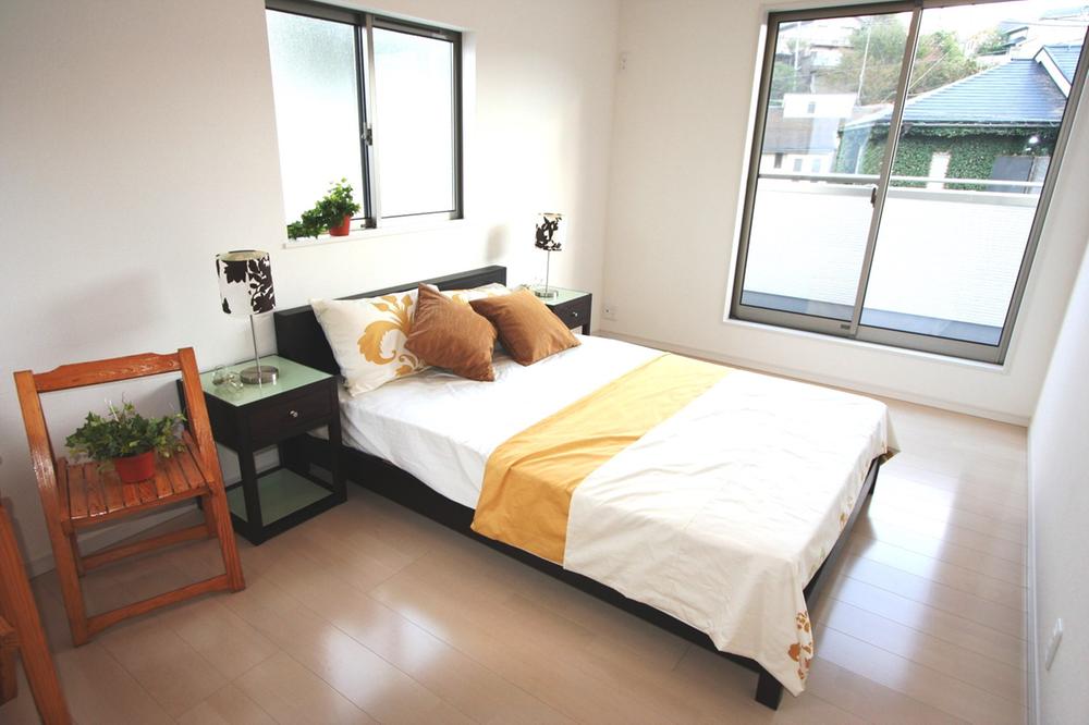 Non-living room. Local (11 May 2013) Shooting