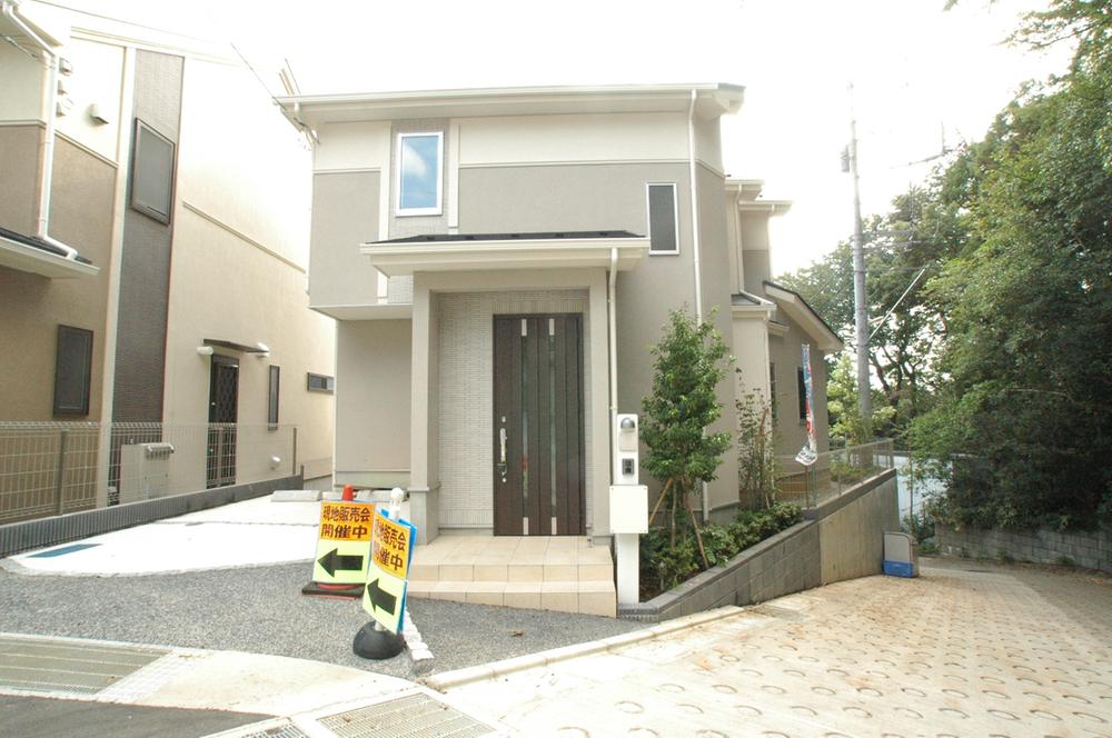 Local appearance photo. Local (11 May 2013) Shooting 4 Building