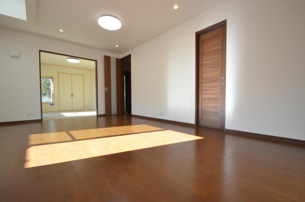 Living. Indoor (11 May 2013) Shooting 8 Building