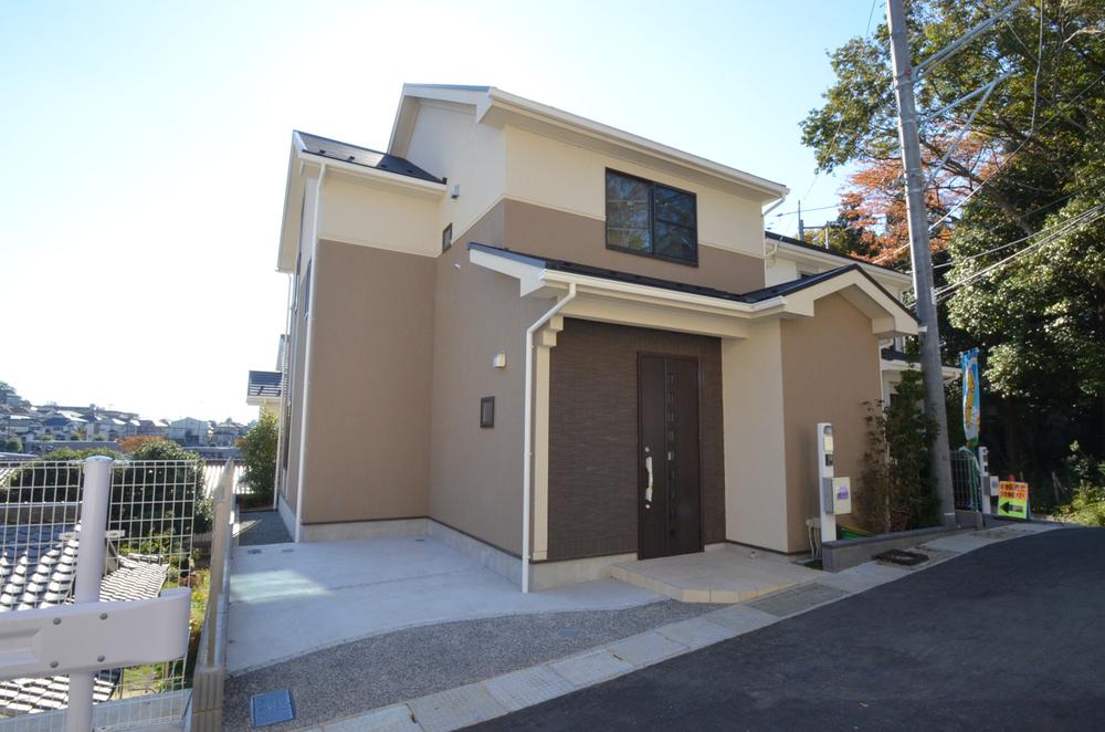 Local appearance photo. Local (11 May 2013) Shooting 5 Building