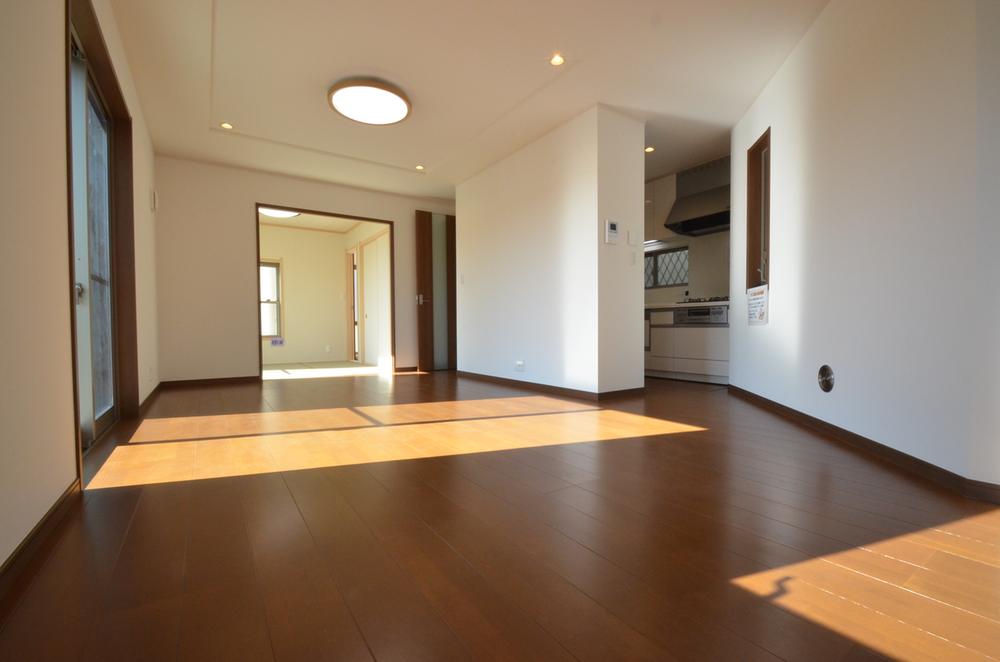 Living. Indoor (11 May 2013) Shooting 6 Building