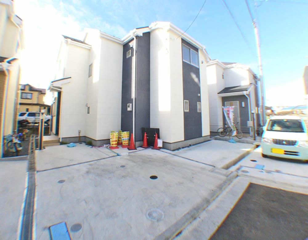 Local appearance photo. Local (12 May 2013) Shooting