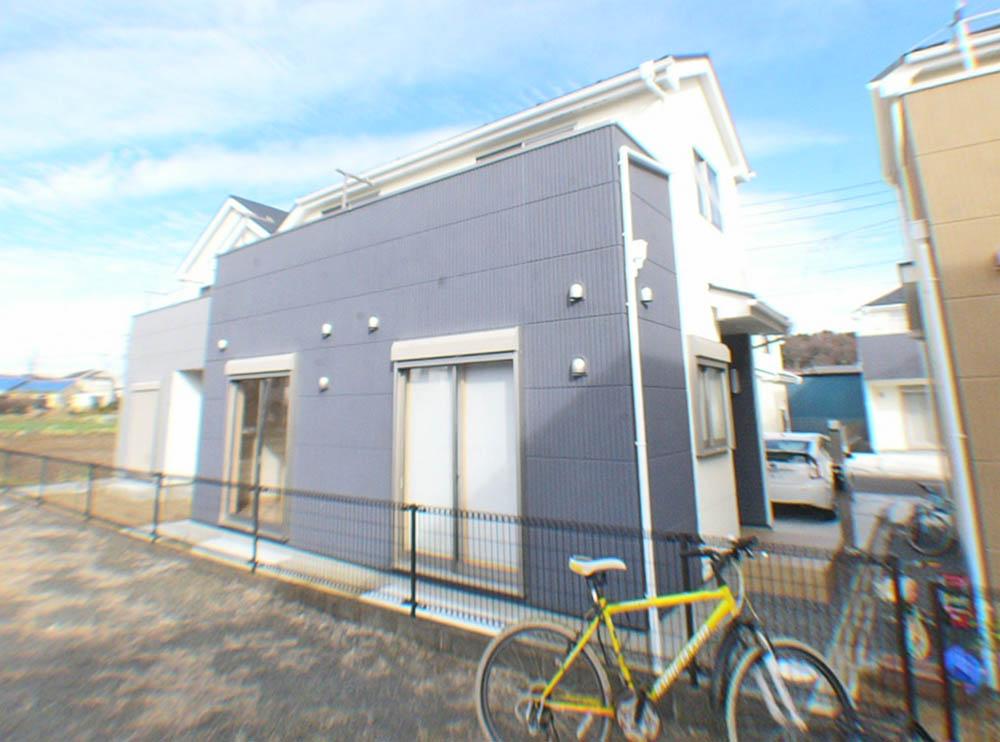 Local appearance photo. Local (12 May 2013) Shooting