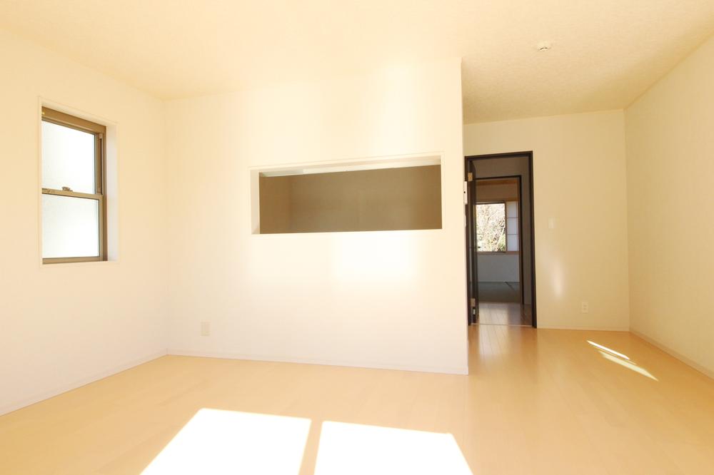 Same specifications photos (living). Same specifications (living)