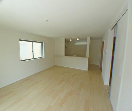 Same specifications photos (living)