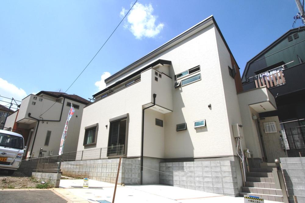 Sale already cityscape photo. Local (August 2013) Shooting