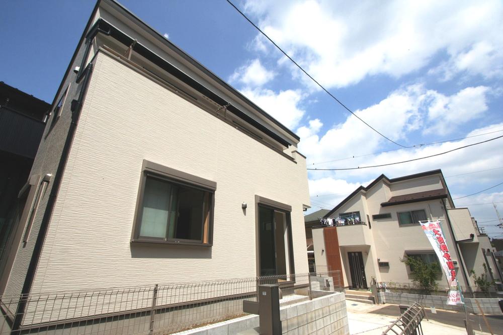 Sale already cityscape photo. Local (August 2013) Shooting