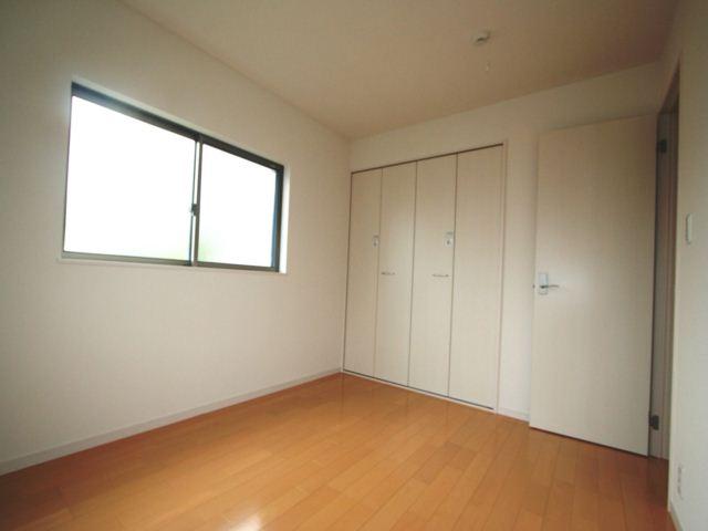 Same specifications photos (Other introspection). Same specifications