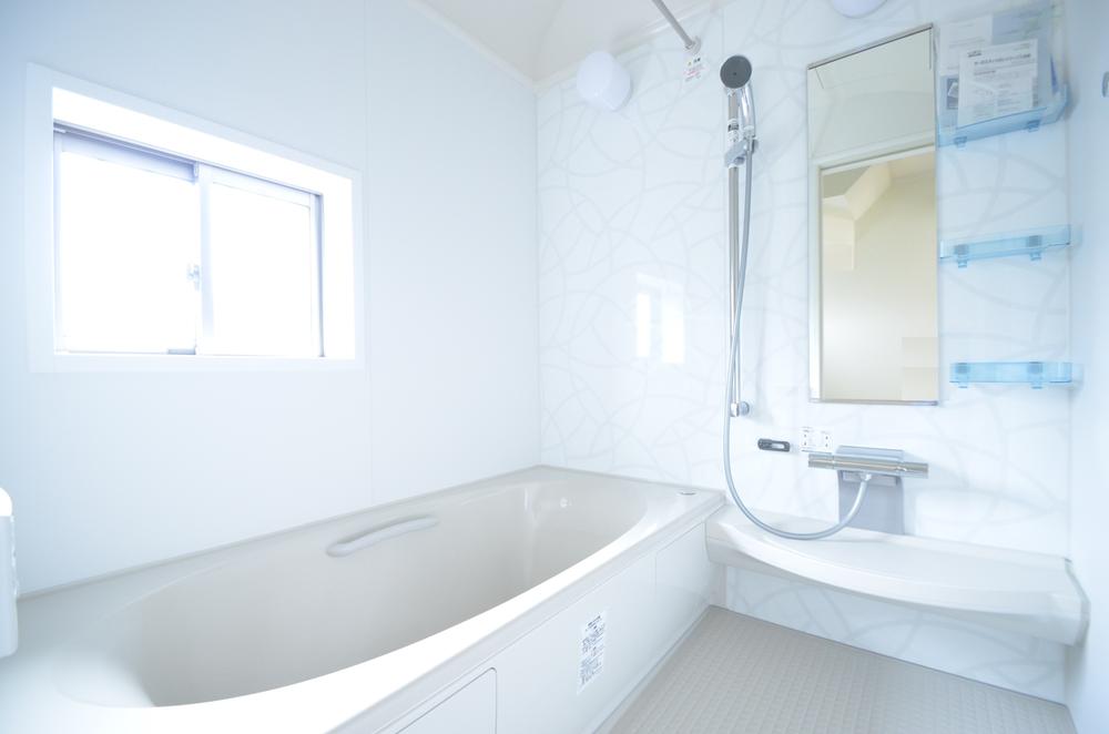 Same specifications photo (bathroom). Please heal the fatigue of the day stretched out his leg in a large bath ☆