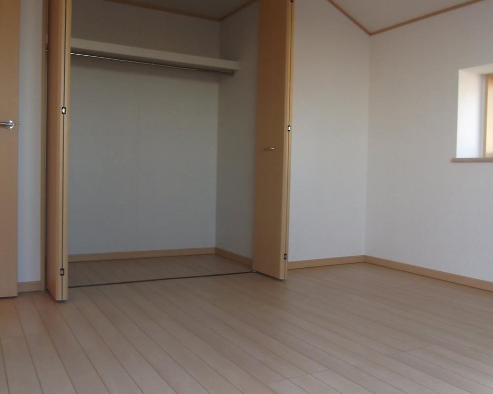 Non-living room. Indoor (11 May 2013) Shooting