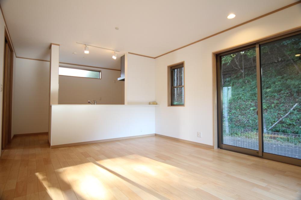 Living. Popular counter kitchen in Building 2 Mom!