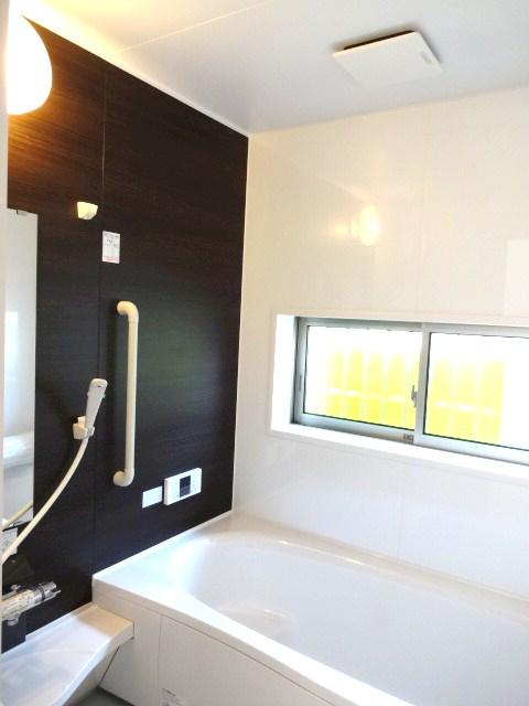 Bathroom. 1 Building bathroom