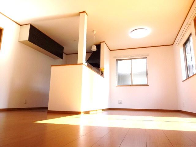 Living. Good per sun!